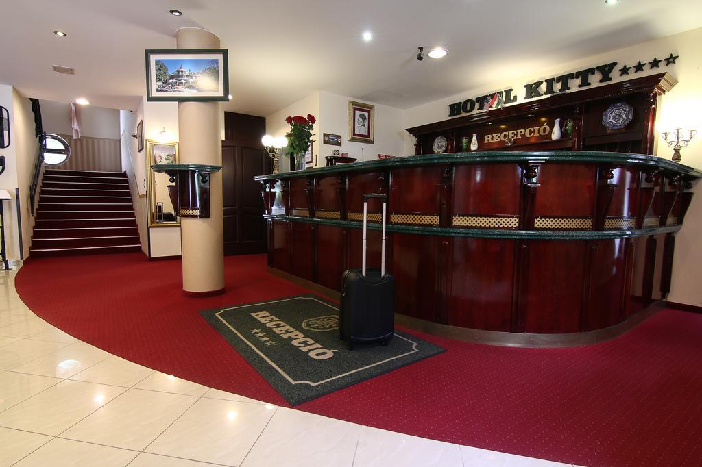 Hotel Kitty Miskolc Eksteriør billede